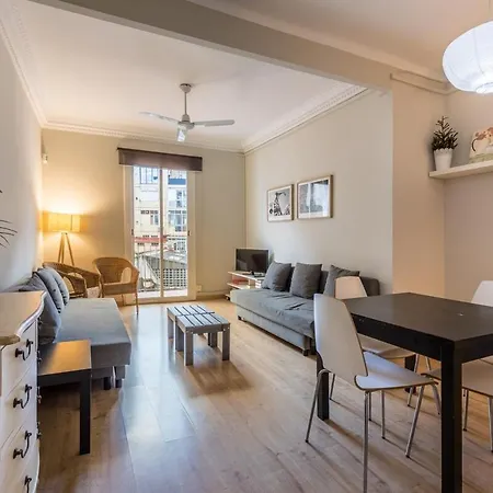 23Par1007 Comfortable Apartment In Paralel Barcelona Exterior photo